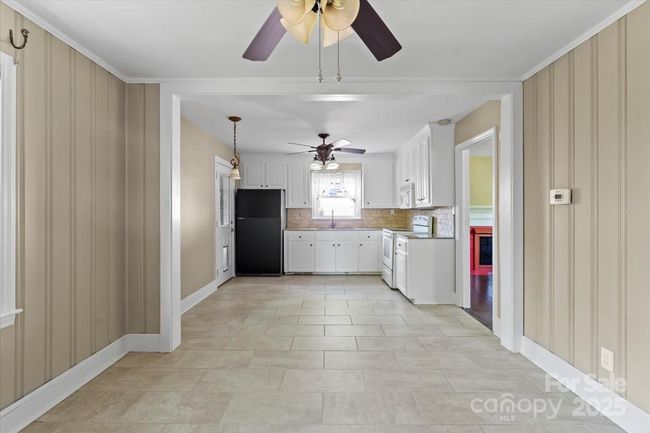 Kitchen/Room that can be converted to a bedroom | Image 9