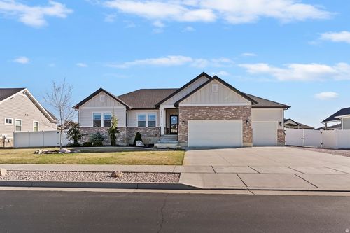 4051 W 550 S, West Point, UT, 84015-2764 | Card Image