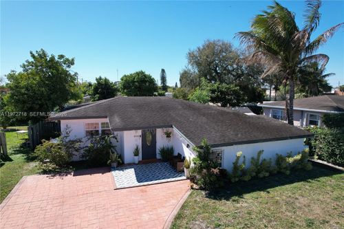 6532 Mayo St, Hollywood, FL, 33023-2136 | Card Image