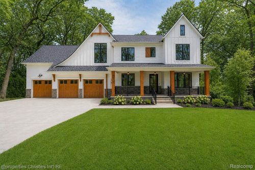 4375 Derry Rd, Bloomfield Hills, MI, 48302-1835 | Card Image