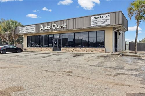 751 Schillinger Rd N, Mobile, AL, 36608-5209 | Card Image