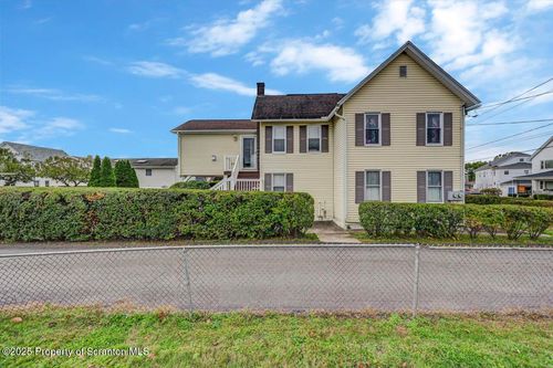 224 Brook St, Peckville, PA, 18452-2102 | Card Image