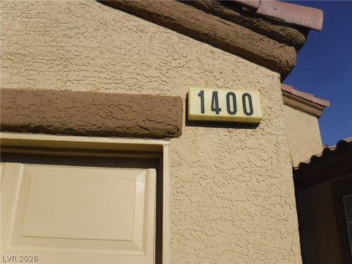 1400 Dragon Rock Dr, Henderson, NV, 89052-4042 | Card Image