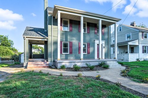 2717 Cumberland St Nw, Roanoke, VA, 24012-7611 | Card Image