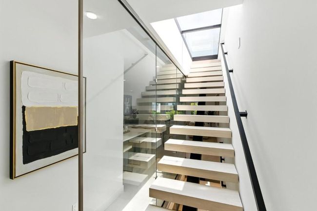 1815 18 Th Ave, House other with 3 bedrooms, 4 bathrooms and 1 parking in San Francisco CA | Image 16