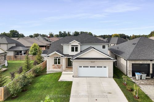 3 Elliot St, Strathroy, ON, N7G0H2 | Card Image