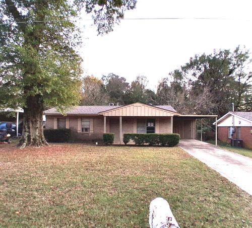 135 Akins Rd, Texarkana, TX, 75501-3101 | Card Image