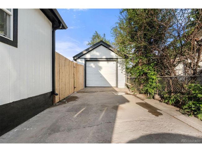 1636 Geneva St, House other with 4 bedrooms, 2 bathrooms and null parking in Aurora CO | Image 20