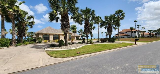 22 Laguna Madre Dr, House other with 4 bedrooms, 4 bathrooms and 3 parking in Laguna Vista TX | Image 47