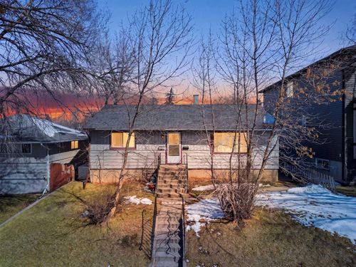 3218 29 Street Sw, Calgary, AB, T3E2L1 | Card Image