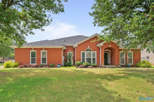 123 Cheval Blvd Se, Brownsboro, AL, 35741-9118 | Card Image