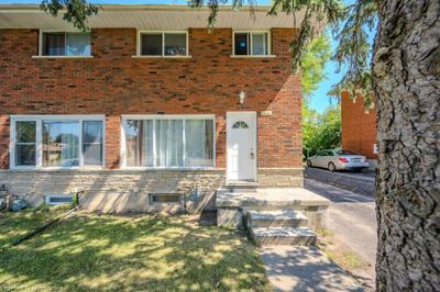 A - 166 Weber St N, Home with 4 bedrooms, 2 bathrooms and 3 parking in Waterloo ON | Image 3