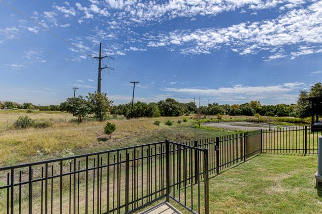 View of yard with a view of rural / pastoral area | Image 18