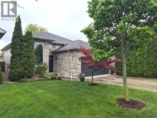 2514 Duneshill Ave, Windsor, ON, N8P1Y2 | Card Image
