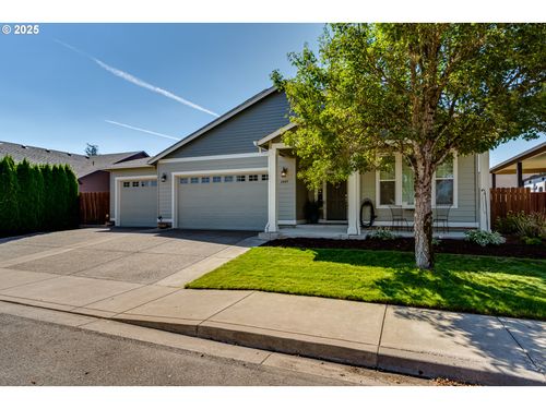 2447 W 13th Ave, Junction City, OR, 97448-8330 | Card Image