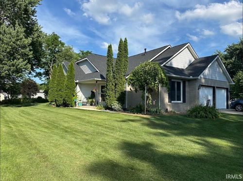 51948 Winding Waters Ln, Elkhart, IN, 46514-5832 | Card Image