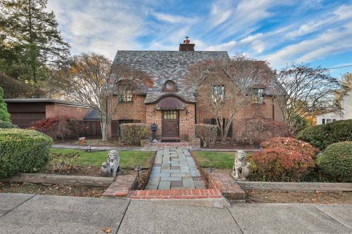 51 Hillcrest Ter, Meriden, CT, 06450-6128 | Card Image