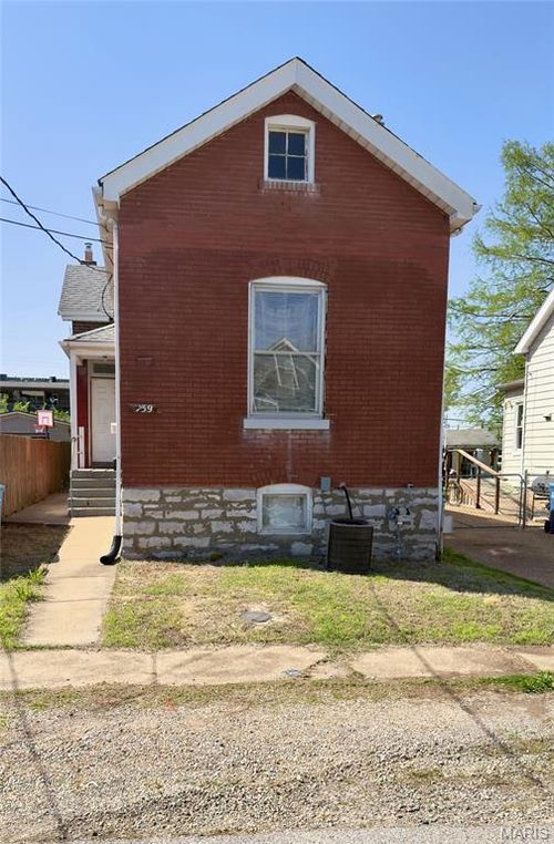 739 Regina Ave, Saint Louis, MO, 63125-1648 | Card Image