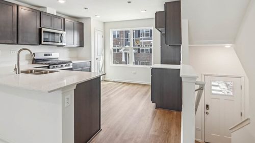 6397 Ulster Dr, Tinley Park, IL, 60477-4831 | Card Image