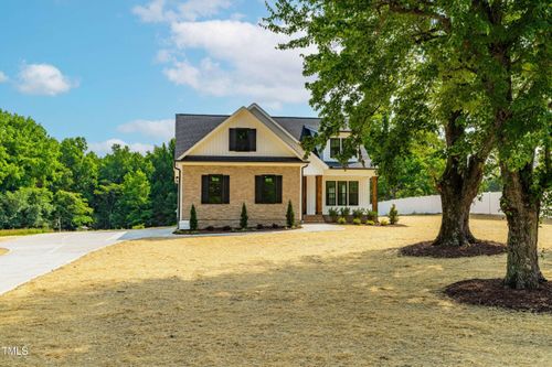 4924 Zebulon Rd, Zebulon, NC, 27597-7506 | Card Image