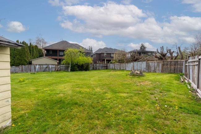 13312 Sutton Place, House other with 6 bedrooms, 3 bathrooms and 4 parking in Surrey BC | Image 24