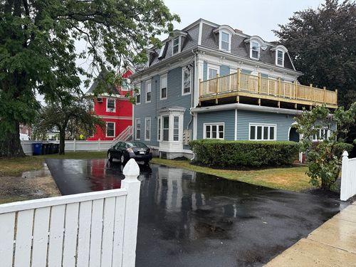apt-3-40 Crescent Ave, Chelsea, MA, 02150-2560 | Card Image