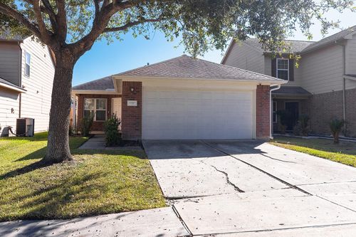 12907 Regalshire Ct, Houston, TX, 77047-4463 | Card Image