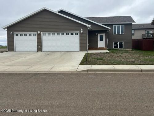 503 5th Ave Se, Dickinson, ND, 58601-6607 | Card Image