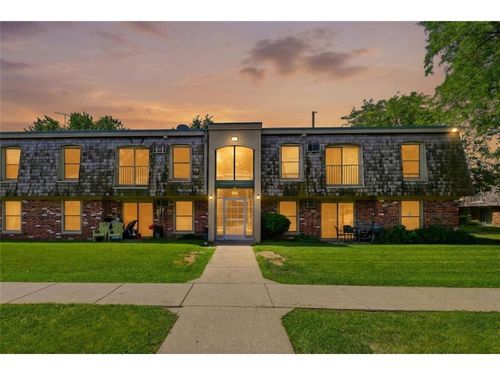 7-908 9th Ave S, Hopkins, MN, 55343-8013 | Card Image