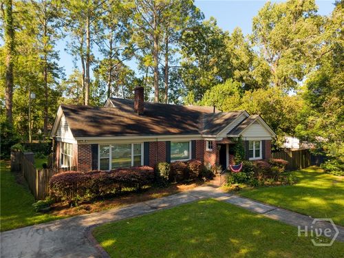 423 E 57th St, savannah, GA, 31405-3525 | Card Image