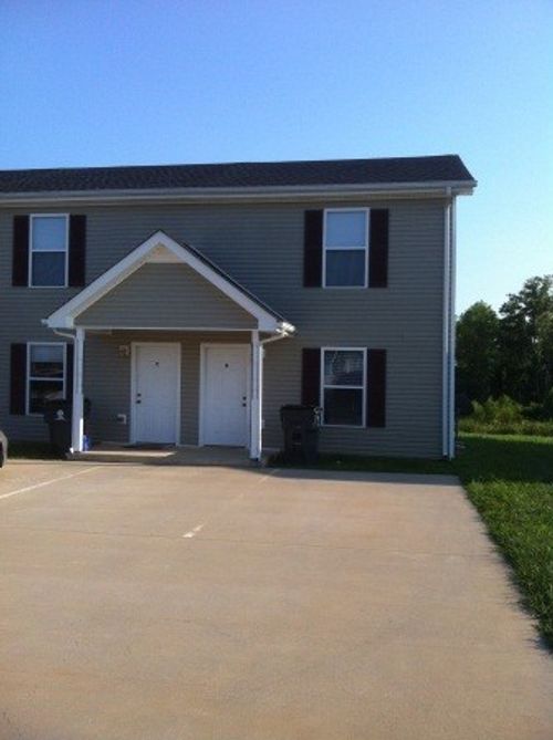 unit-d-512 Patriot Park Ct, Clarksville, TN, 37042-6663 | Card Image