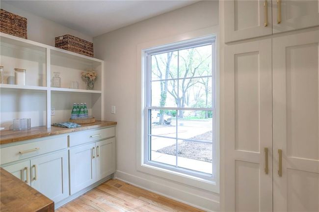 10314 Sagamore Ln, House other with 6 bedrooms, 5 bathrooms and null parking in Leawood KS | Image 31