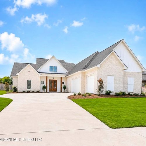 63 Huxley Dr, Starkville, MS, 39759-1122 | Card Image