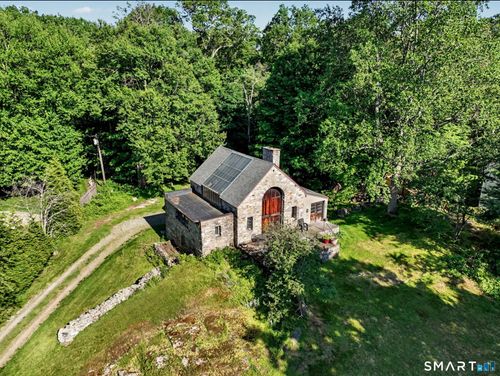 11 Hitchcock Rd, Westport, CT, 06880-2630 | Card Image