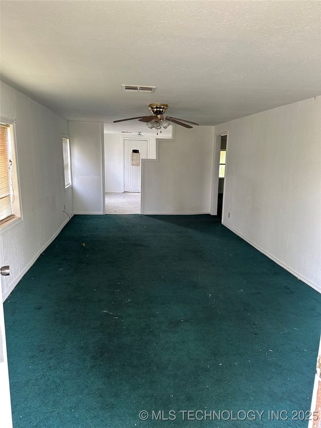 133 N Bryan St, House other with 2 bedrooms, 1 bathrooms and null parking in Okmulgee OK | Image 6