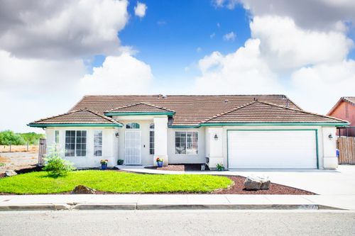 1127 W Orange Ave, Porterville, CA, 93257-4467 | Card Image