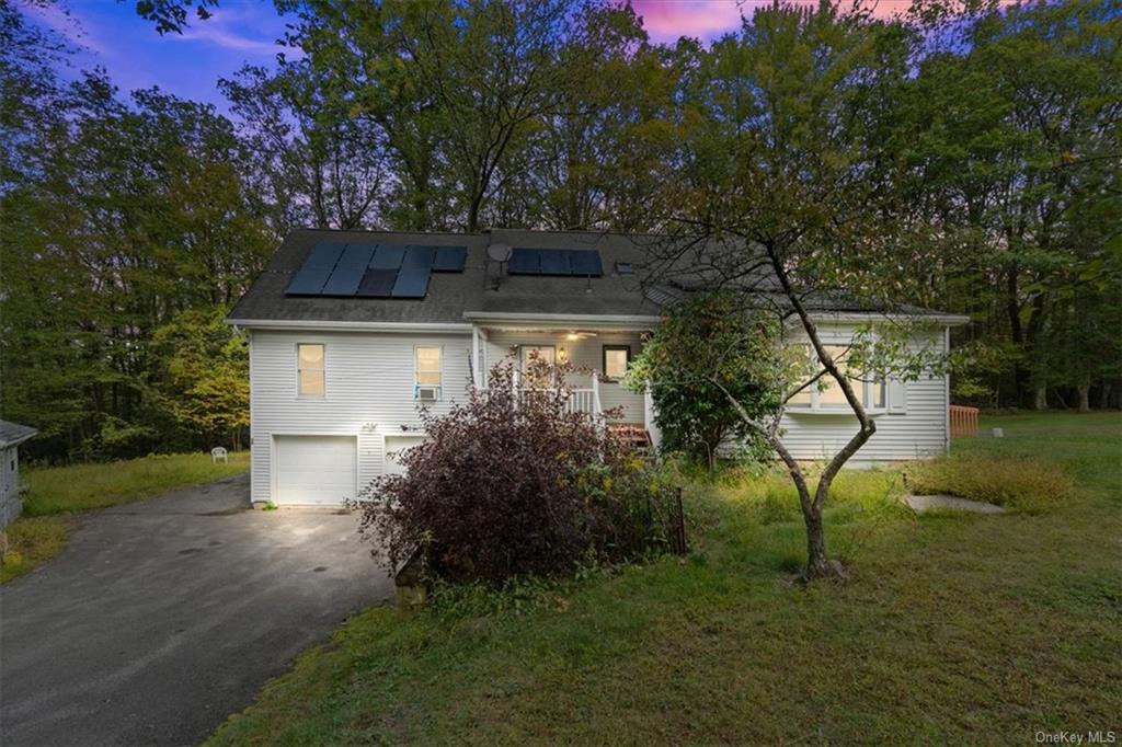 Shawangunk Dr, Kerhonkson, NY 12446