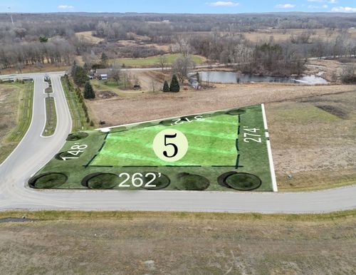 1535 Vista Dr, Oakland, MI, 48363-2755 | Card Image