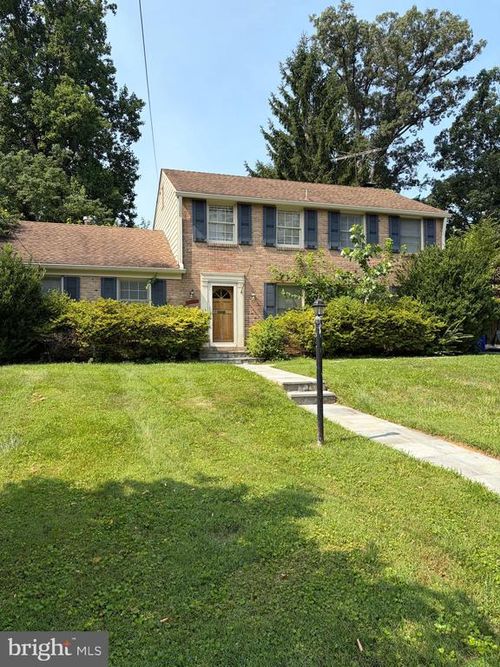 12016 Smoketree Rd, POTOMAC, MD, 20854-3404 | Card Image