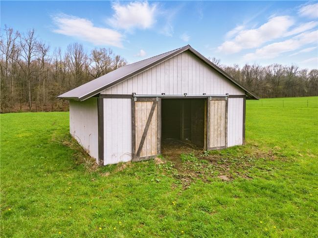 164 Burrows Rd, House other with 3 bedrooms, 2 bathrooms and 3 parking in West Middlesex PA | Image 32