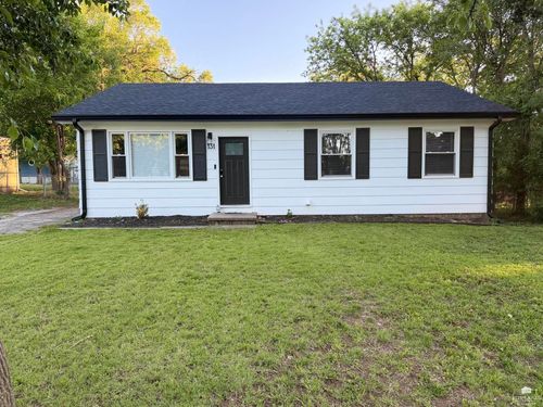 131 Flint St, Junction City, KS, 66441-4481 | Card Image