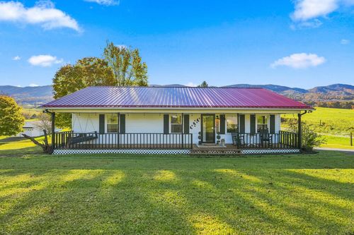 3897 Mountain Road, Cedar Bluff, VA, 24609 | Card Image