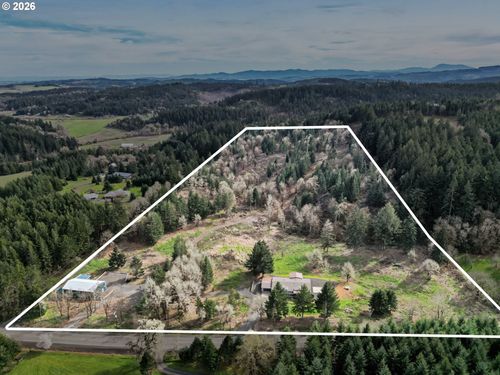 16310 Oakdale Rd, Dallas, OR, 97338-9116 | Card Image