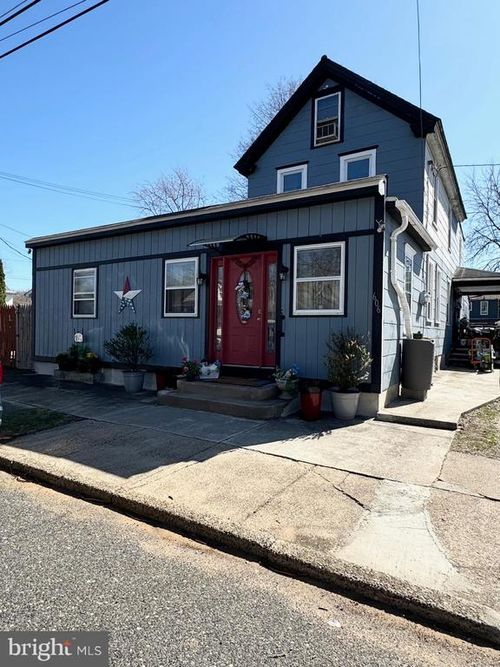 606 W 2nd St, Florence, NJ, 08518-1102 | Card Image