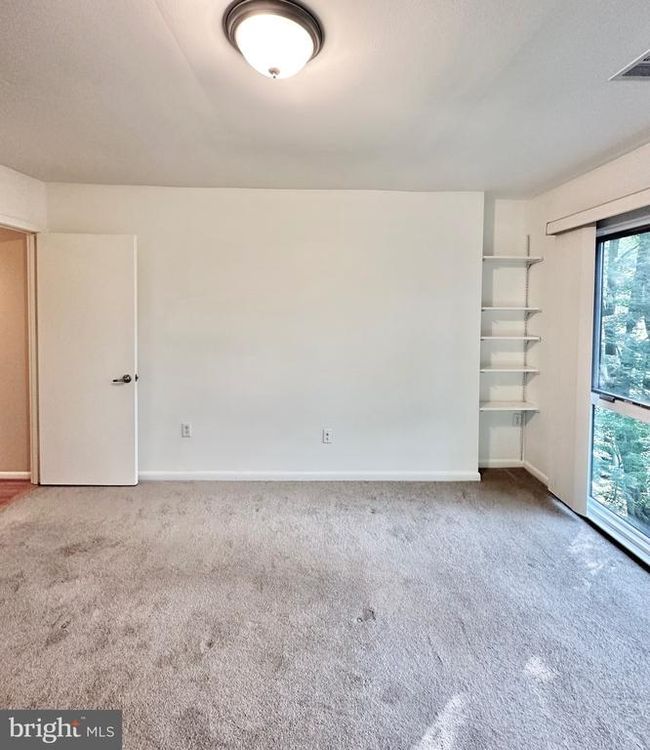 2021 Lakebreeze Way, Townhouse with 3 bedrooms, 4 bathrooms and null parking in RESTON VA | Image 33