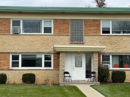 2w-236 W Johnson St, Palatine, IL, 60067-6167 | Card Image