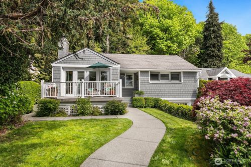 5224 Beach Dr Sw, Seattle, WA, 98136-1042 | Card Image