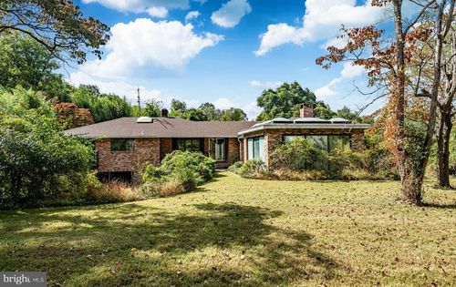 501 Orchard Ln, KENNETT SQUARE, PA, 19348-2110 | Card Image