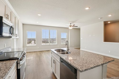 unit-101-7114 Magnolia Crk, San Antonio, TX, 78252-4865 | Card Image