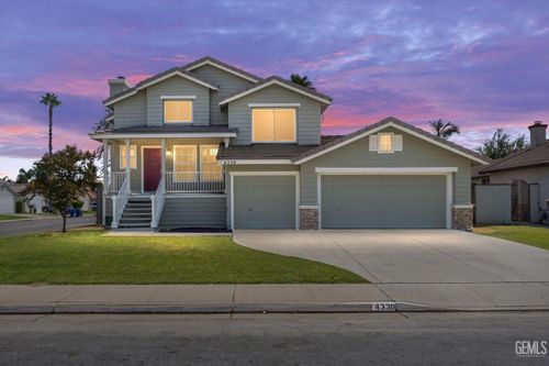 4330 Law Way, Bakersfield, CA, 93312-5120 | Card Image